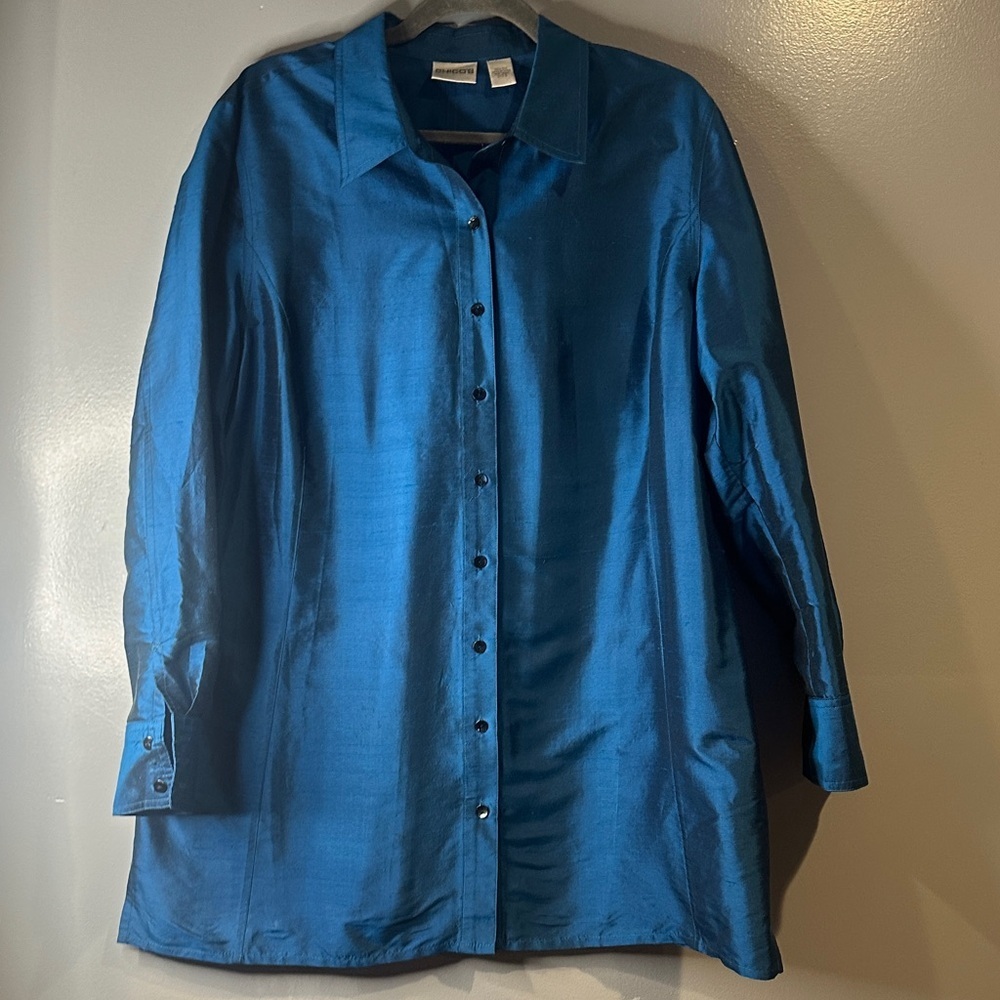 Chico’s Size 3 blue-green Satin Long Sleeve Blouse XL old money preppy career